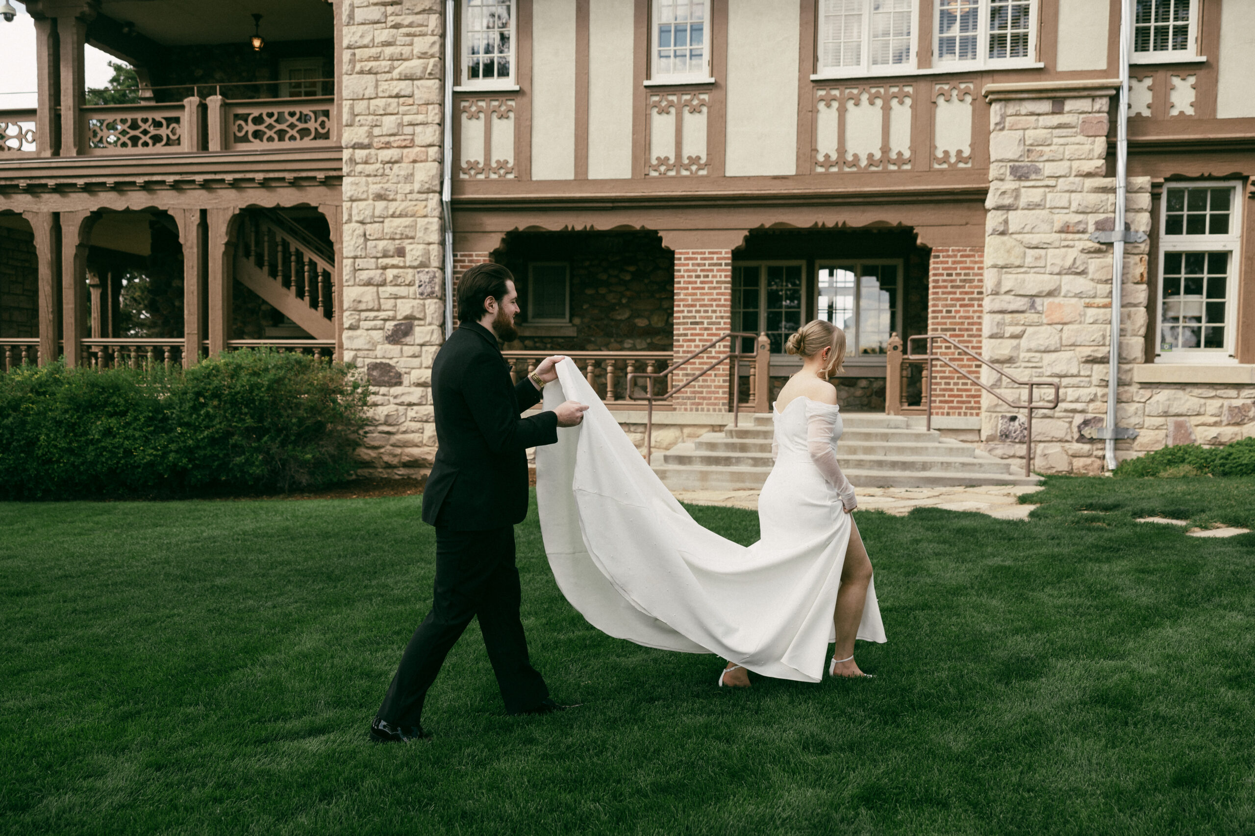 Elegant Fall Wedding at Highlands Ranch Mansion in Colorado