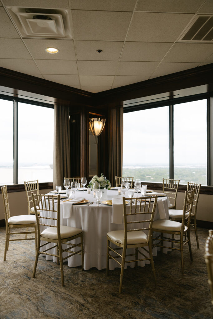 A Traditional Dallas Wedding with a Modern Twist