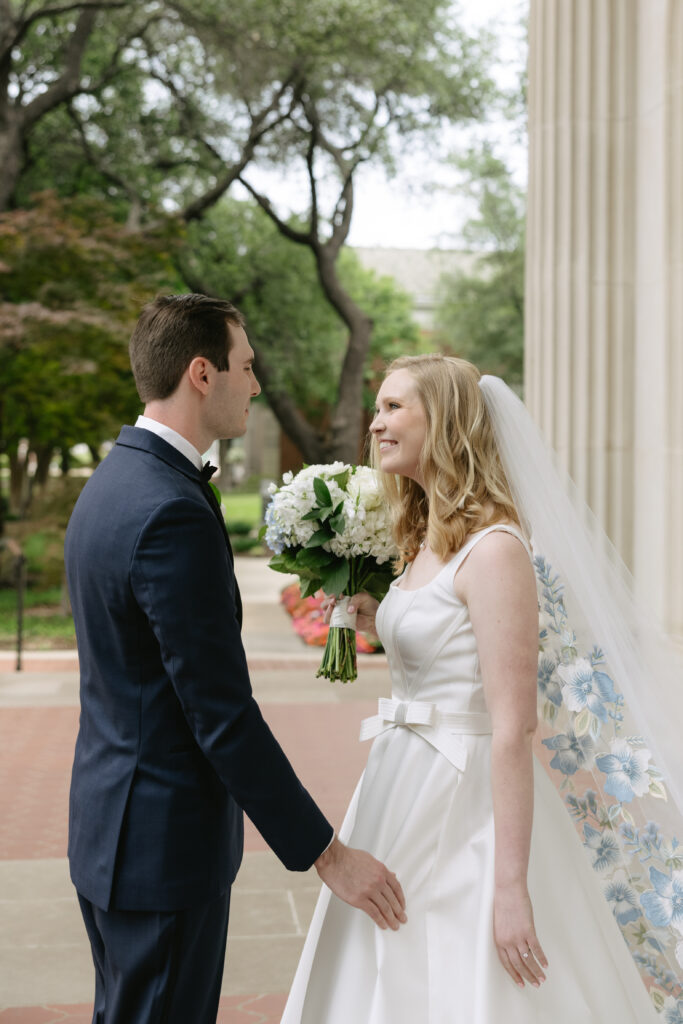 A Traditional Dallas Wedding with a Modern Twist