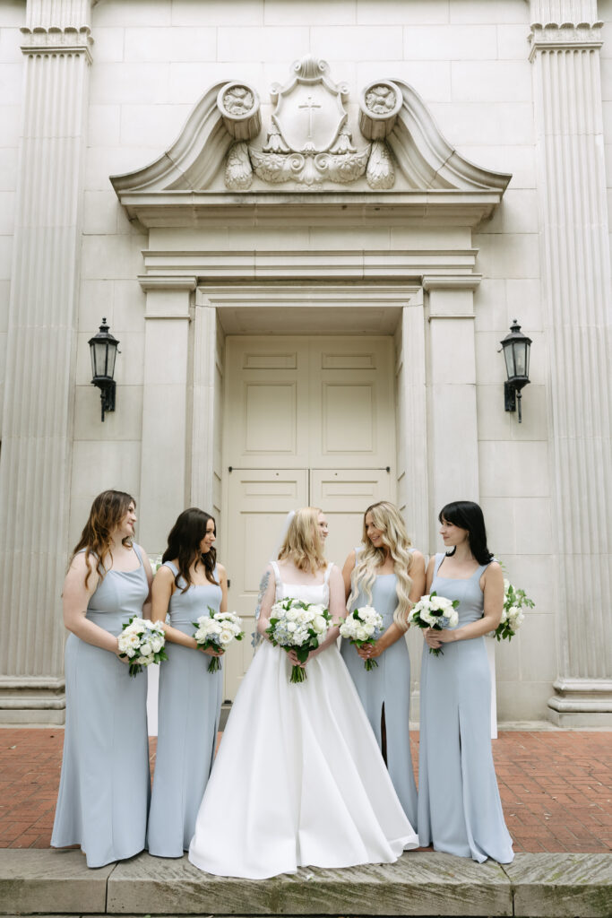 A Traditional Dallas Wedding with a Modern Twist