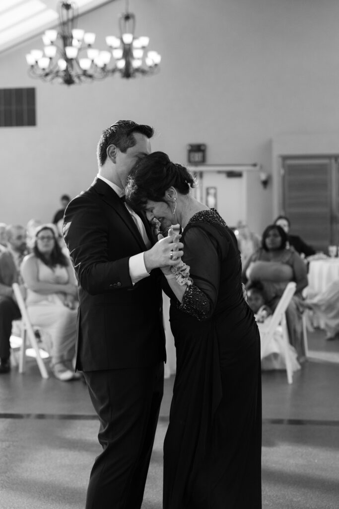 A Whimsical June Wedding Day in New Jersey by Molly Waring Photography: A New York City Documentary Wedding Photographer