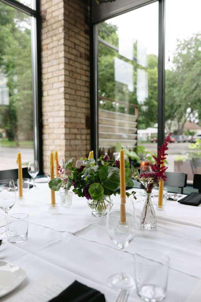 Summer Restaurant Wedding in Minneapolis by Molly Waring Photography: Destination Wedding Photographer